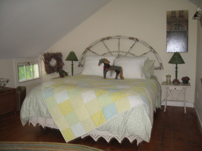 Bedroom 2, it's a good thing, Dutchess