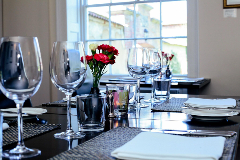 Food & Drinks 5, Rollestone Manor, Wiltshire
