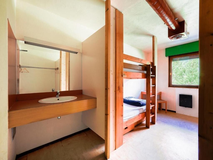 Bedroom 5, Auberge de Jeunesse HI Chamonix, Haute-Savoie