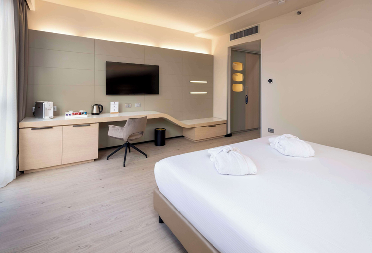 Bedroom 2, Best Western Plus Tower Hotel Bologna, Bologna