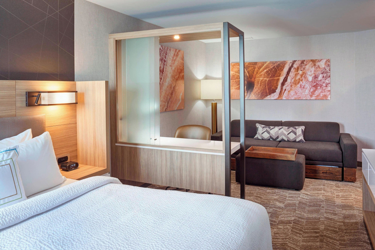 Bedroom 1, Springhill Suites Grand Rapids West, Kent