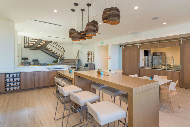 Food & Drinks 5, Element by Marriott Denver International Airport, Denver