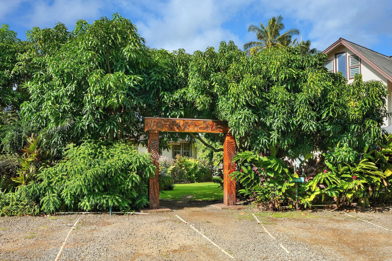 Exterior & Views 2, Fern Grotto Inn, Kauai