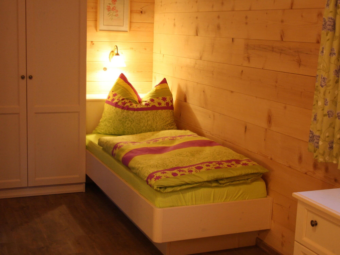 Bedroom, Chalet in Leogang Near Ski Slopes, Zell am See