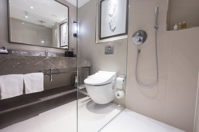 Bathroom 5, Hyatt Regency London The Churchill, London