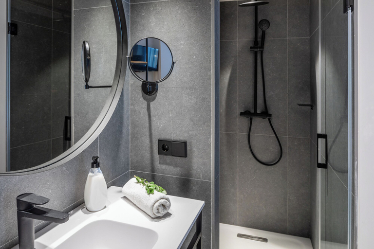 Bathroom 5, Aparthotel Casita Blanca - Adults Only, Baleares