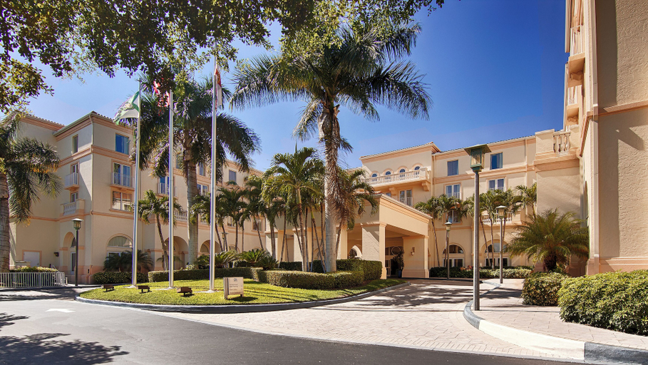 Exterior & Views 2, Hilton Naples , Collier