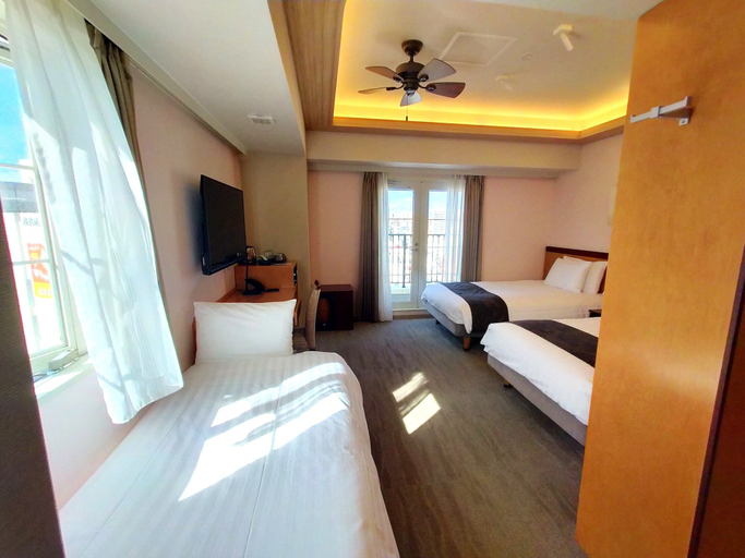 Bedroom 13