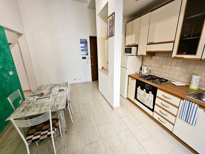 3, Dimora Flavia, Rome