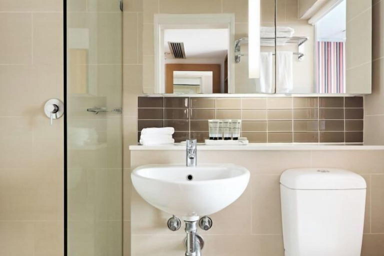 Bathroom 25