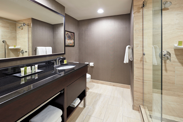 Bathroom 23