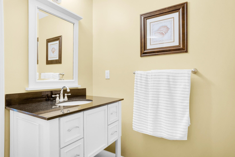 Bathroom 4, Sterling Breeze 1204, Bay