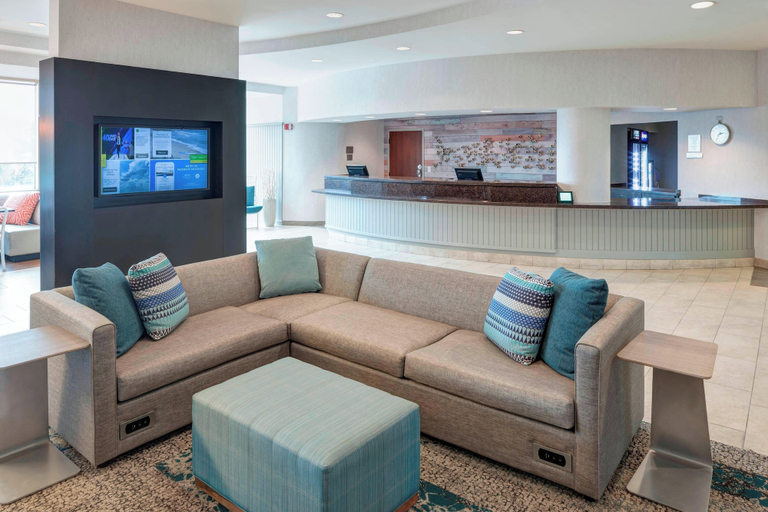 Public Area 2, Courtyard Carolina Beach Oceanfront, New Hanover