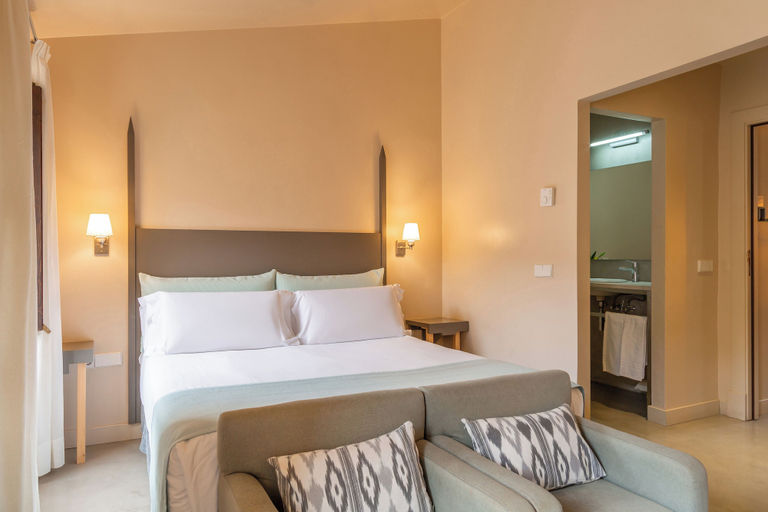Bedroom 3, SólleRooms GuestHouse, Baleares