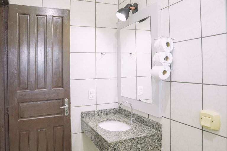 Bathroom 4, Pousada Schmitz, Florianopolis