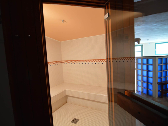Bathroom 4, Scenic Villa near Lake View, Liège