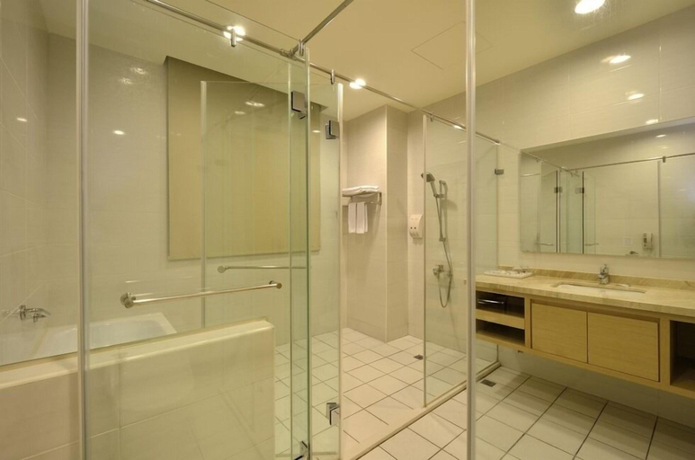 Bathroom 4, Ever Delightful Business Hotel, Chiayi City