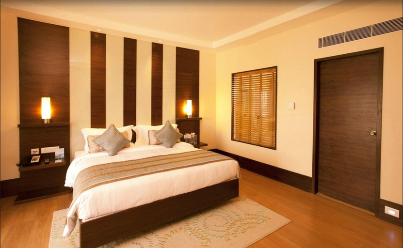 Bedroom 3, Radisson Blu Hotel Chennai City Centre, Chennai