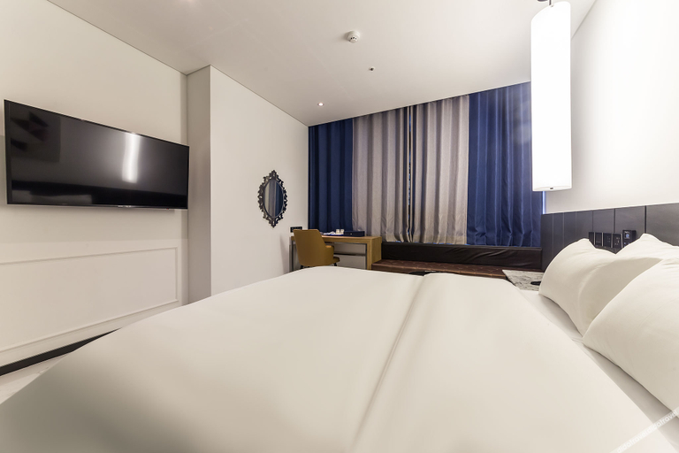 Bedroom 2, Hanam Tresbien, Guri