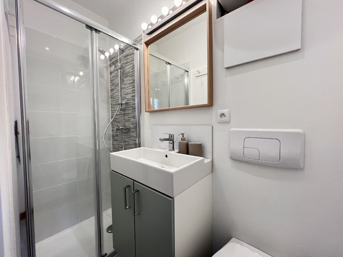 Bathroom 5, Le Joyeux proche Toulouse centre et tram, Haute-Garonne