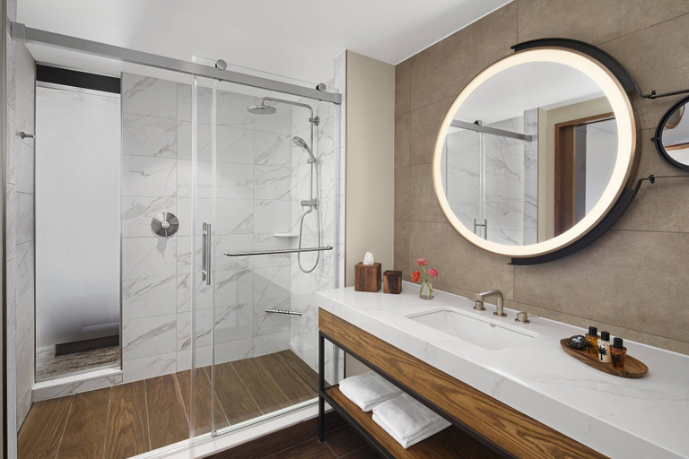 Bathroom 5, The Ben, Autograph Collection, Palm Beach