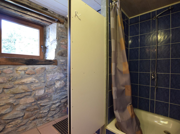 Bathroom 3, Quaint Cottage In Petite Langlire with Hot Tub, Luxembourg