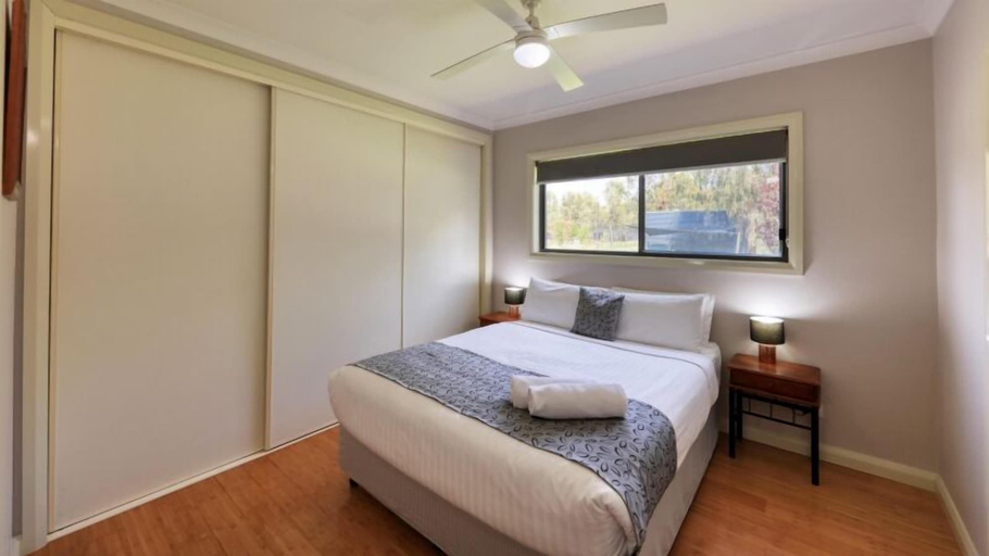 Bedroom 3, Tasman Holiday Parks - Moama on the Murray, Murray