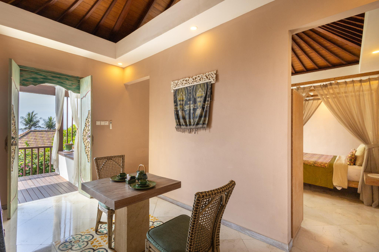 Dining Room 8