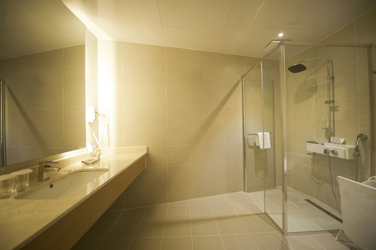 Bathroom 6