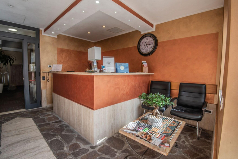 Public Area 3, Hotel Petra, Roma