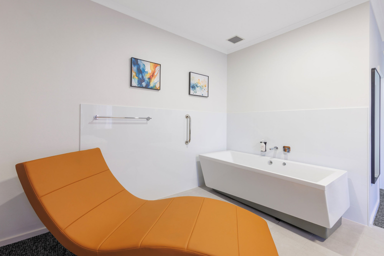 Bathroom 4