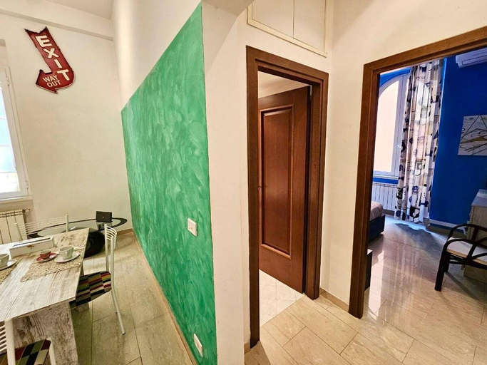 2, Dimora Flavia, Rome