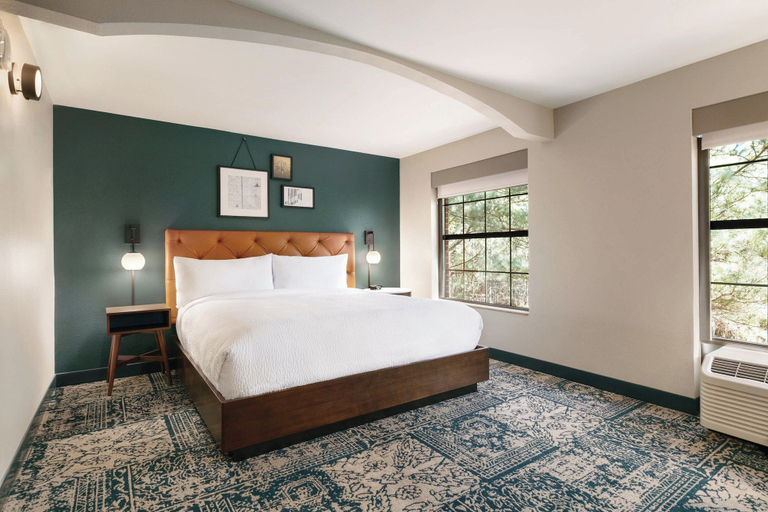 Bedroom 3, Four Points by Sheraton Raleigh Arena, Wake