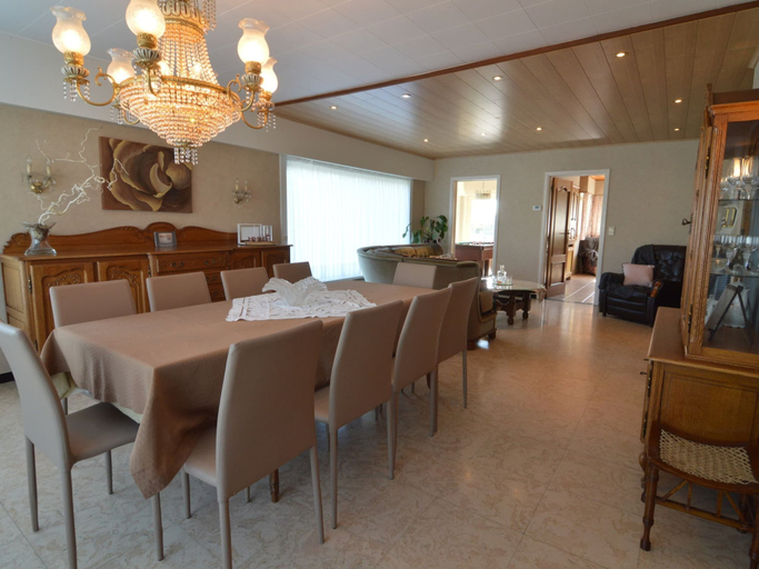 Food & Drinks, Family Home With Garden, West-Vlaanderen