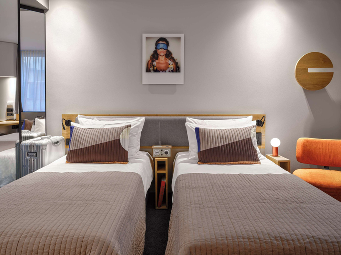 Bedroom 26