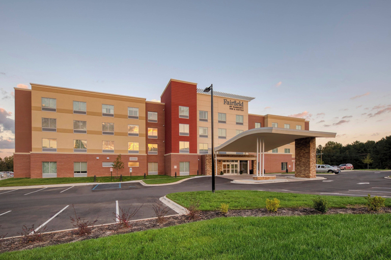 Exterior & Views 2, Fairfield Inn & Suites by Marriott Charlotte Belmont, Gaston