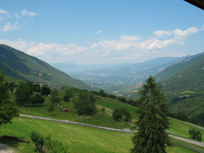 Others 4, Albergo Bellavista, Trento