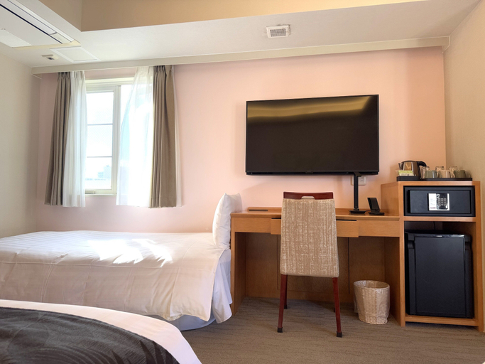 Bedroom 12