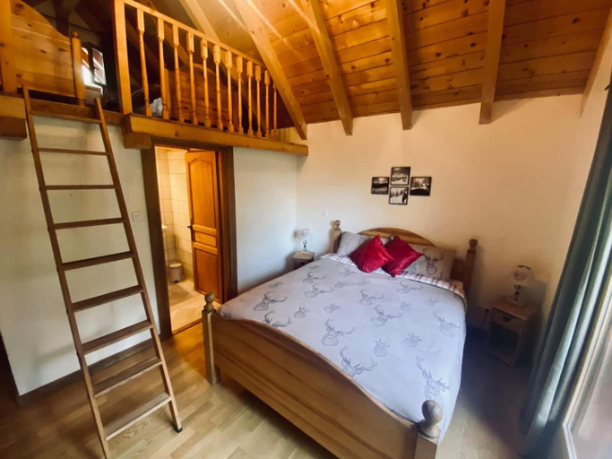 2, Ecrins Lodge, Isère