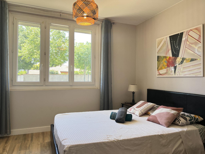 Bedroom 3, Le Catalan - Studio Cosy, climatisé avec Parking, Haute-Garonne