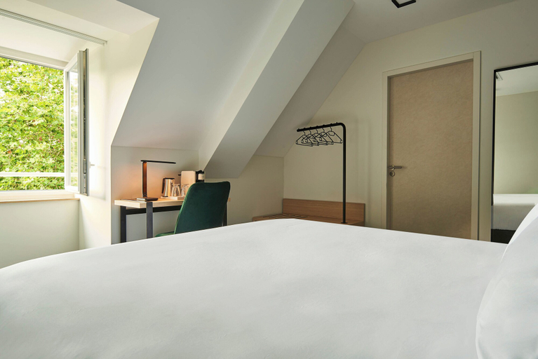 Bedroom 4, Le Grand Hôtel, The Originals Relais, Creuse
