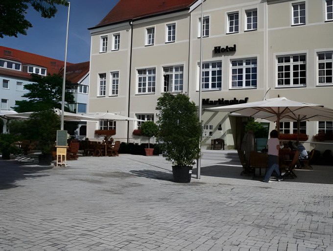 Others 5, Martinshof, Tübingen