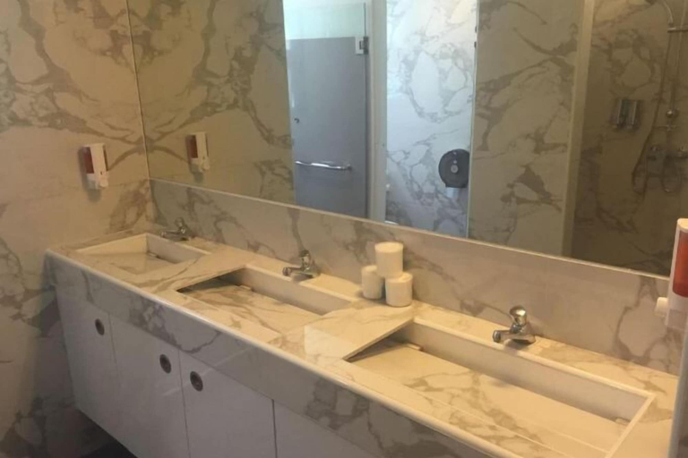 Bathroom 10