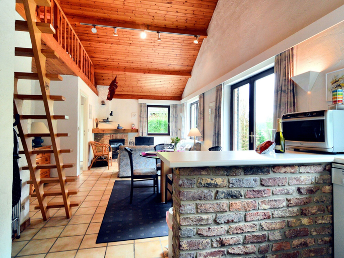 Others 5, Pet Escape in Ardennes, Namur