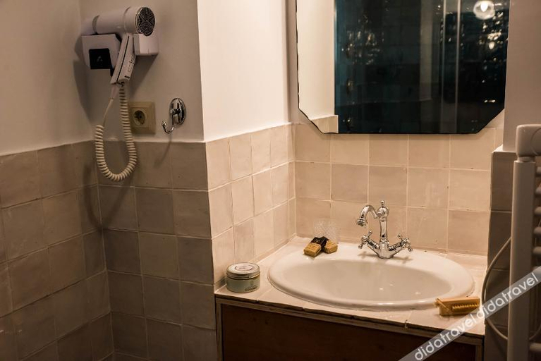 Bathroom 5, Kyria Boutique House, Attica
