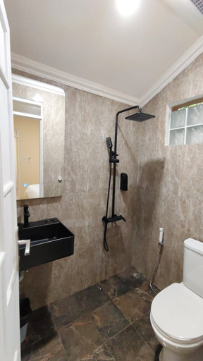 Bathroom 5, Vila Dalia Puncak m4/3, Cianjur