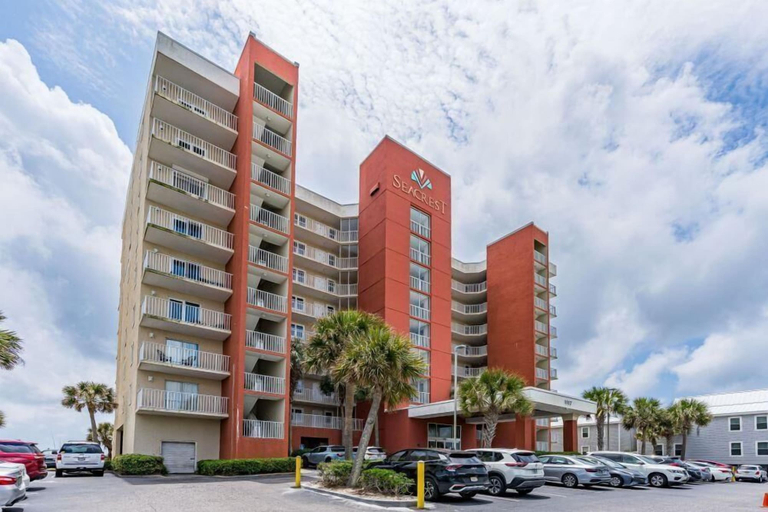 Exterior & Views 2, Seacrest 401, Baldwin