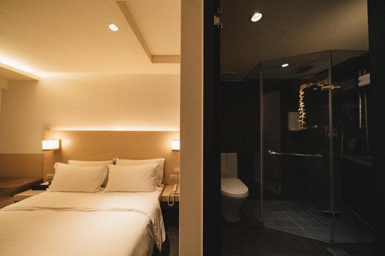 Bedroom 13