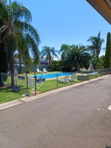Others 5, Billabong Motel, Gunnedah