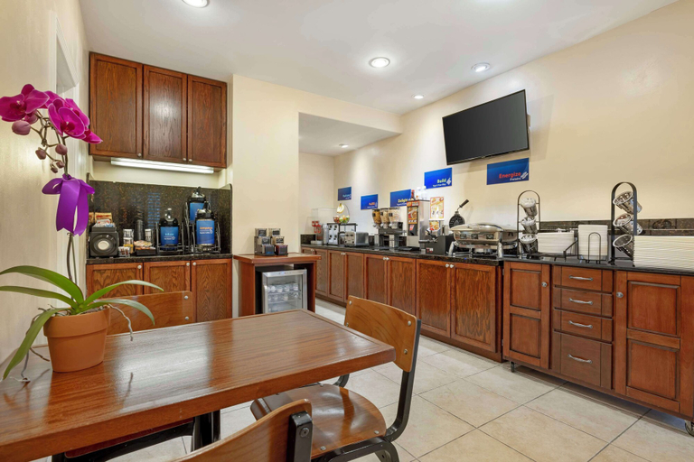 Food & Drinks 5, Best Western Downtown San Diego, San Diego